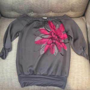 Dynamite printed top